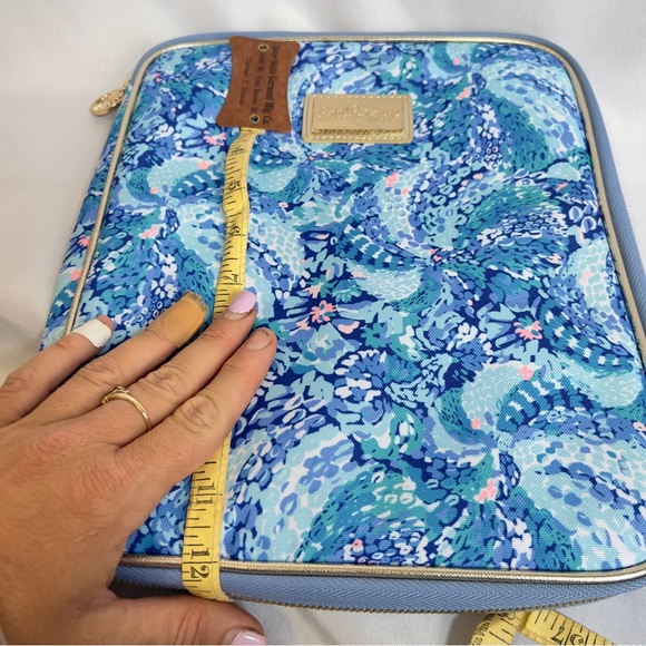 Lilly Pulitzer® Folio Document Organizer Sized to fit Lilly planners - Picture 9 of 10